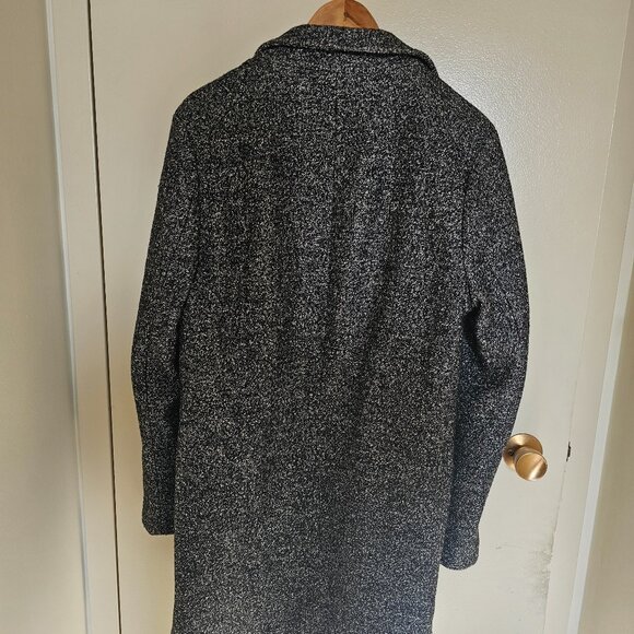 Grey Coat (M) - Picture 3 of 3